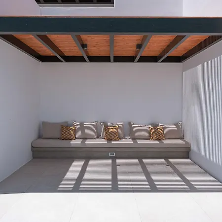 Noir Mykonos